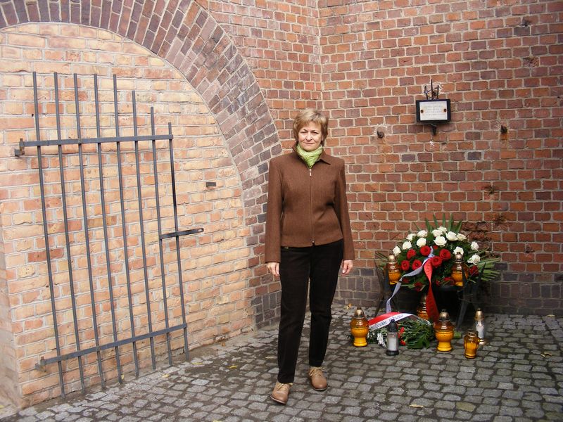 Znicze w Forcie VII w Poznaniu