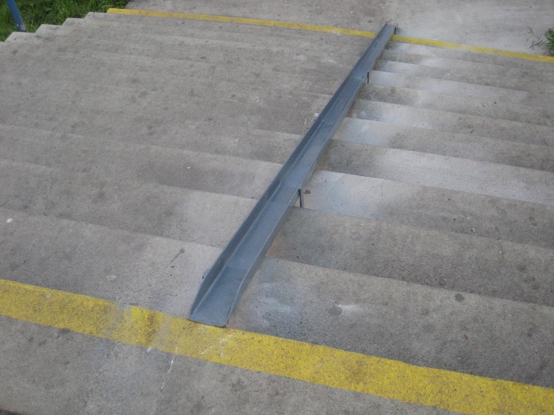 szyna na schodach - Jacek Butlewski