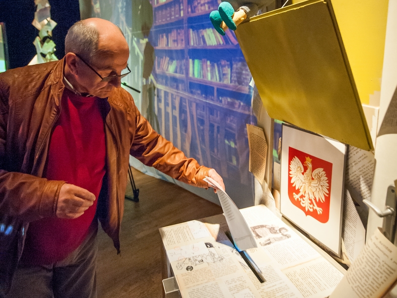 głosowanie w Czerwonaku - Marek Lapis - Pressphoto.pl