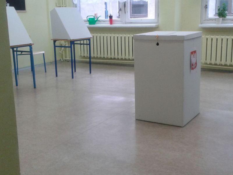 urna na ratajach (1) - Szymon Mazur