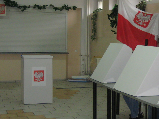 komisja wyborcza - Magda Konieczna