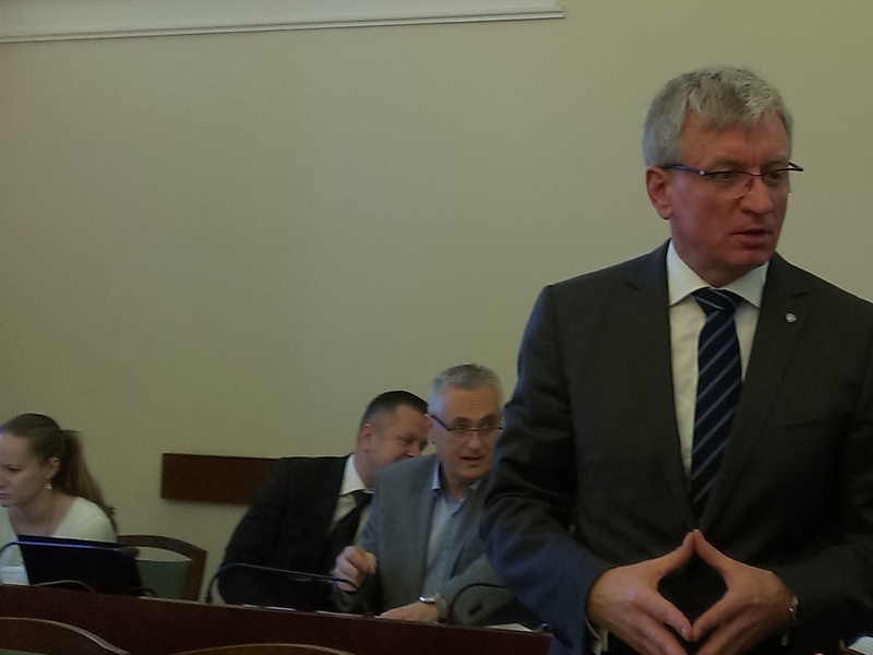 jacek jaśkowiak na sesji - Adam Michalkiewicz