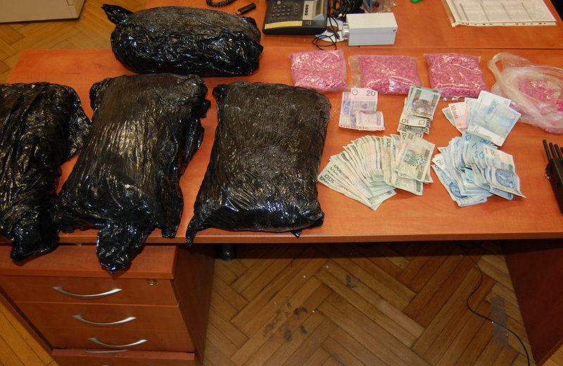 narkotyki gangu przemytników - Policja/Poznań