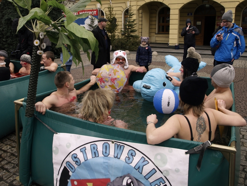 ostrow morsy na wosp - Jarosław Wardawy