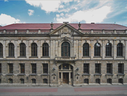 biblioteka uniwersytecka UAM - Rafał Michałowski/Biblioteka Uniwersytecka UAM