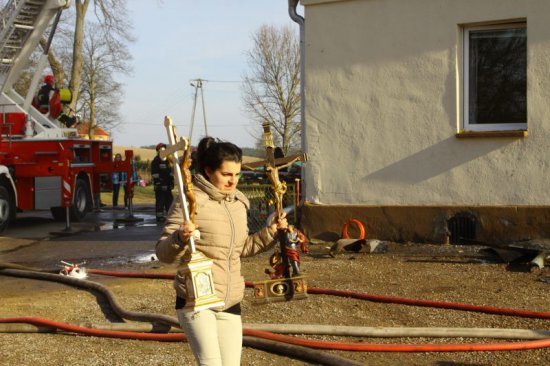 pożar plebani w skrzatuszu - Straż Pożarna/Piła