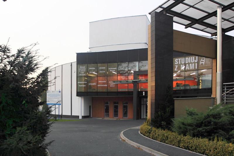 PWSZ w Lesznie budynek uczelni - PWSZ Leszno