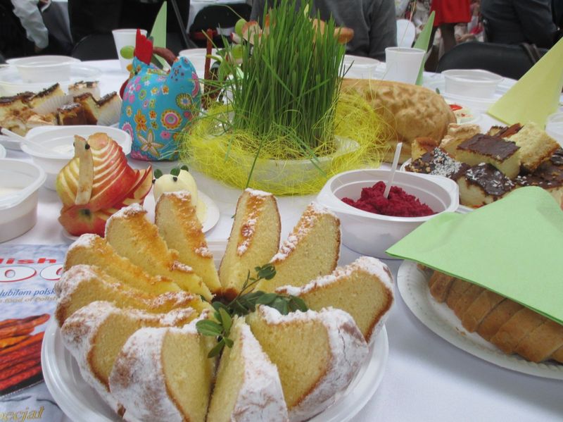 wielkanocne śniadanie  (2) - Danuta Synkiewicz