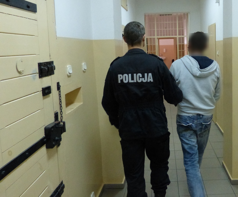 4 promile alkholu kierowca - Policja Leszno