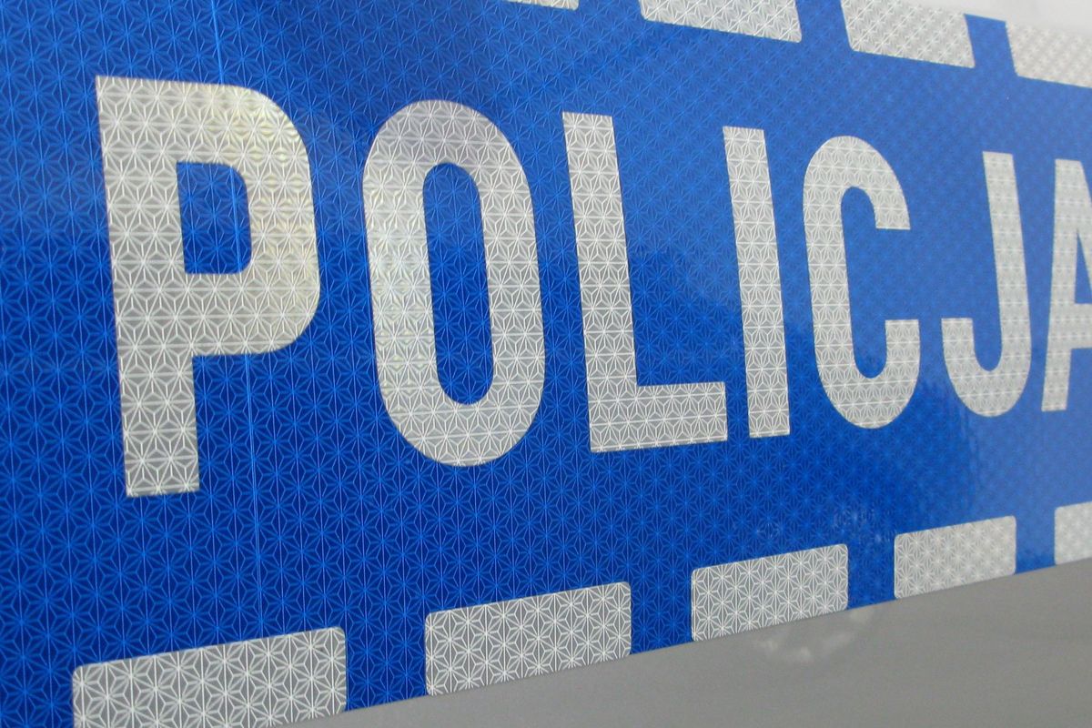 radiowoz policyjny policja alarm