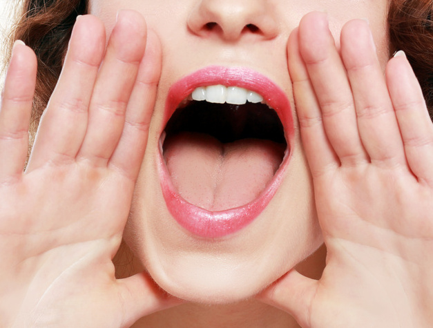 usta głos twarz kobiety krzyk - Fotolia.pl