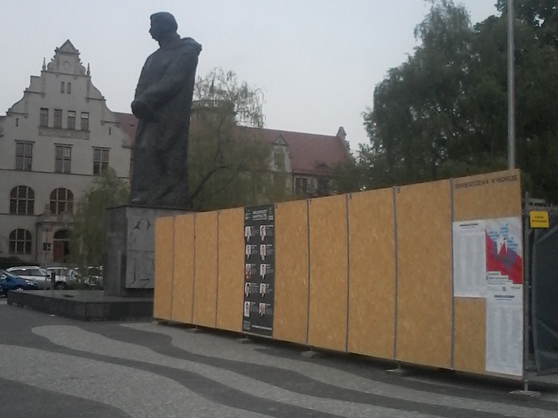 plac-Mickiewicza - Paweł Sztando