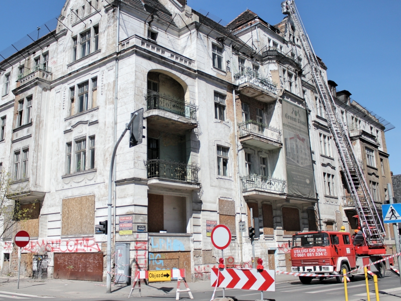 kamienica przy matejki ruina - Marcin Wesołowski