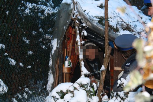 bezdomni - patrol policji - policja