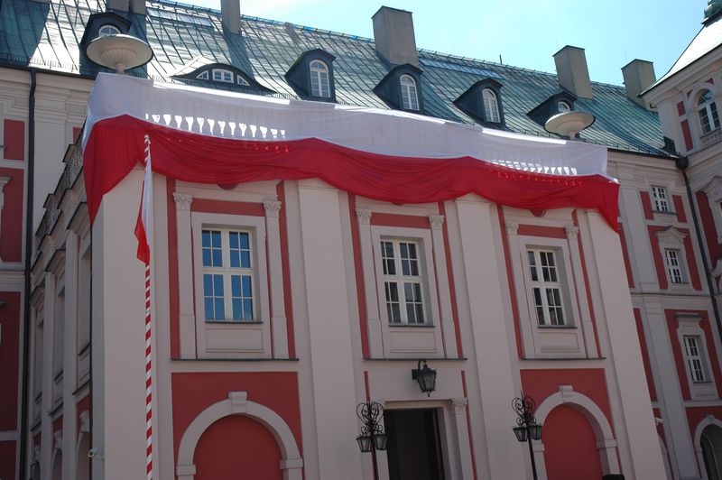 urząd na 3 maja - Szymon Mazur