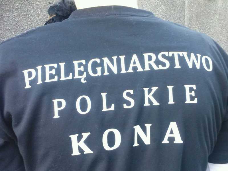 protest pielęgniarek żałobny - Magda Konieczna
