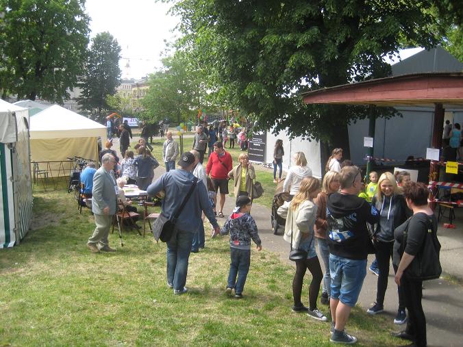 impreza w botaniku (1) - Jacek Butlewski 