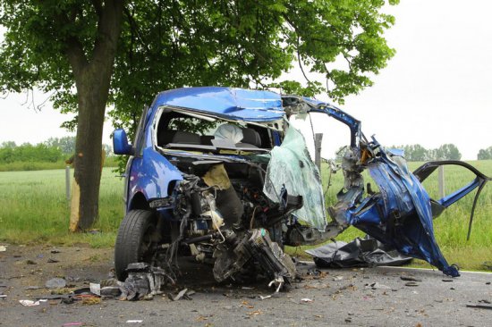 rozbity samochód grabowno - Straż Pożarna Piła