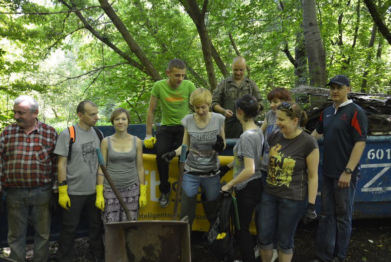 sprzatanie rzeczki główna - www.prelite.pl