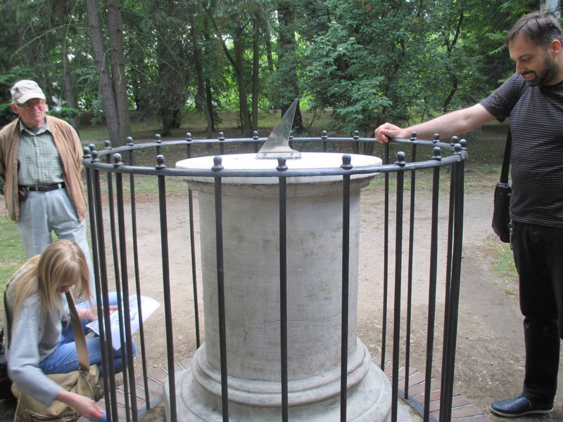 czyscili zegar słoneczny - Danuta Synkiewicz