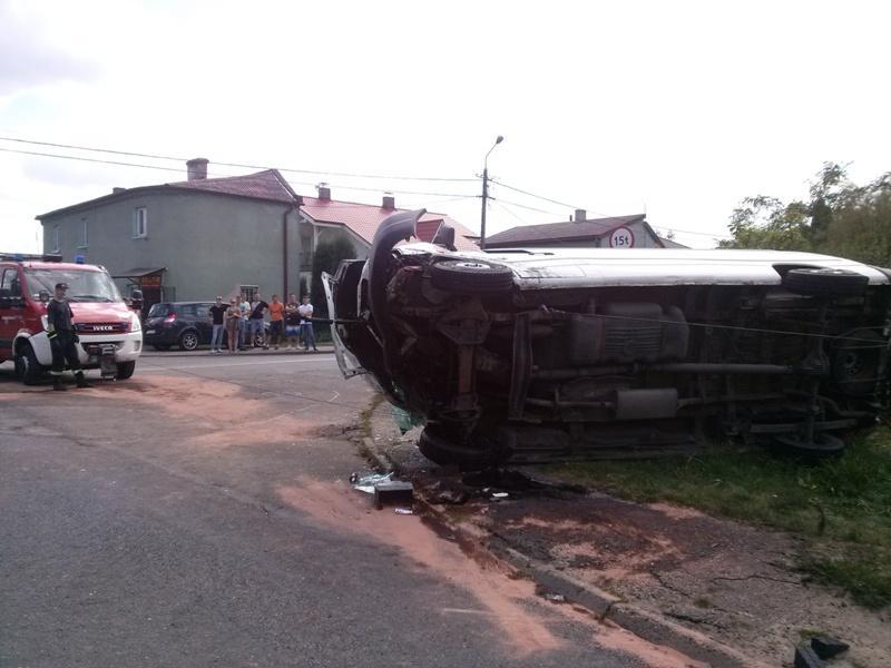 wypadek-dostawczego-jankow-pierwszy - Straż Pożarna Kalisz