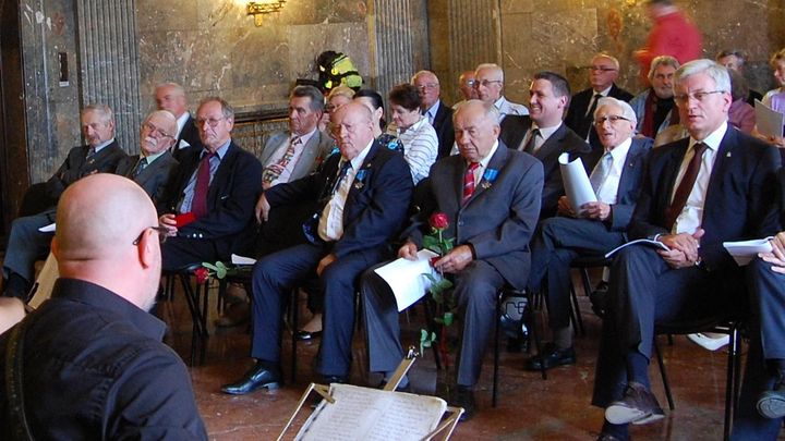 kombatanci czerwca w zamku - UMP