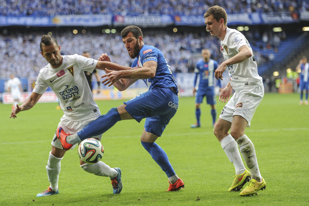 zaur_sadajew_lech-pogon_szczecin_1-0 - Przemek Modliński