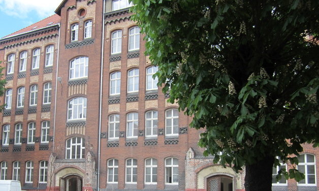 osmenka-liceum-front - Radio Merkury