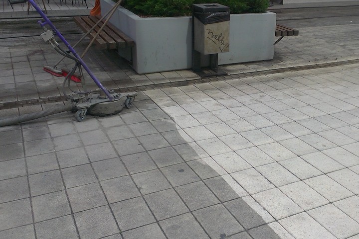 czyszczenie chodnikow - Adam Michalkiewicz