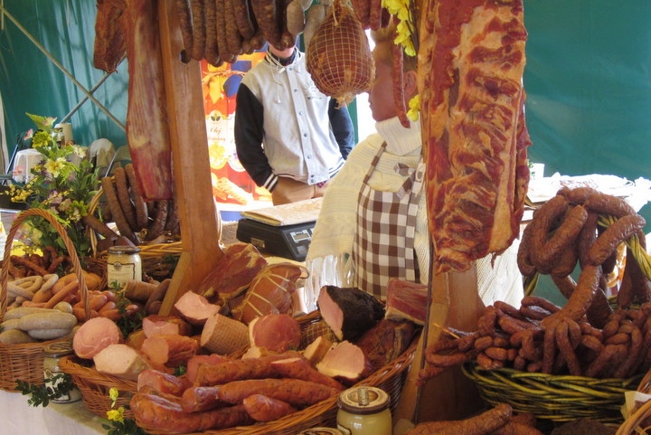 szynka na stoisku inne - Radio Merkury