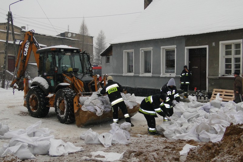 Akcja przeciwpowodziowa w Wieleniu - UM Wieleń