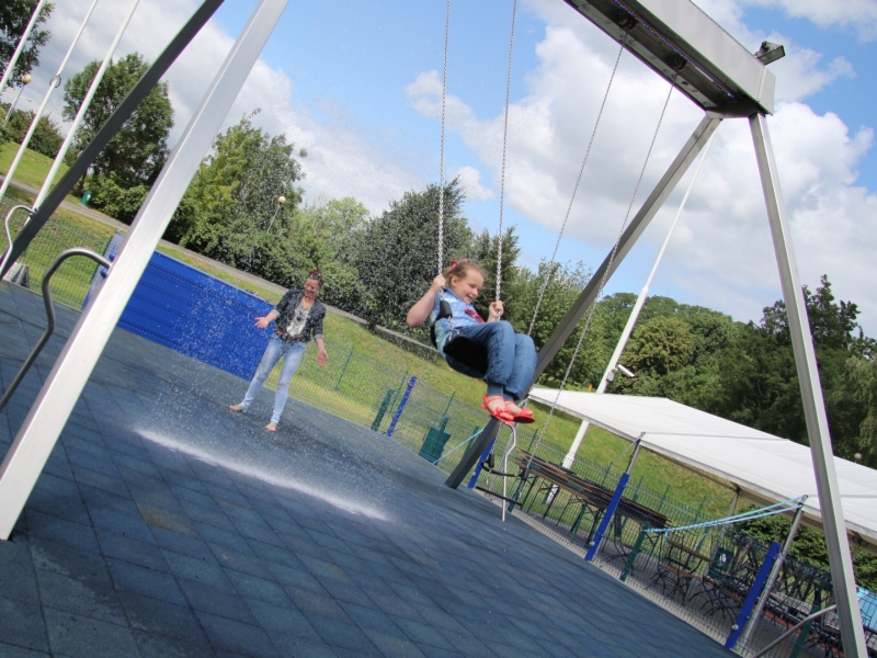 wodna hustawka - Marcin Wesołowski