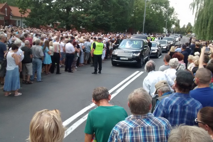 kondukt żałobny na nowinie - Wojciech Chmielewski