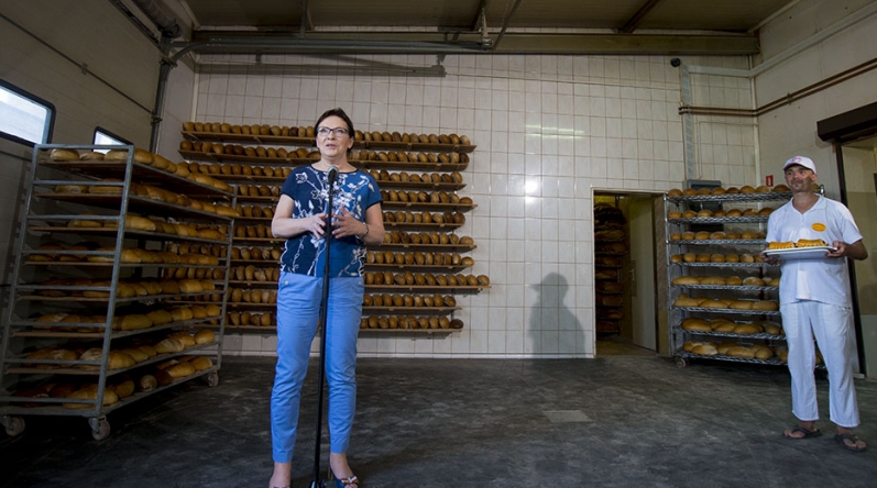 premier ewa kopacz w piekarni - Kancelaria Premiera Rady Ministrów