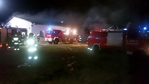 pozar fermy norek - Straż Pożarna Pleszew