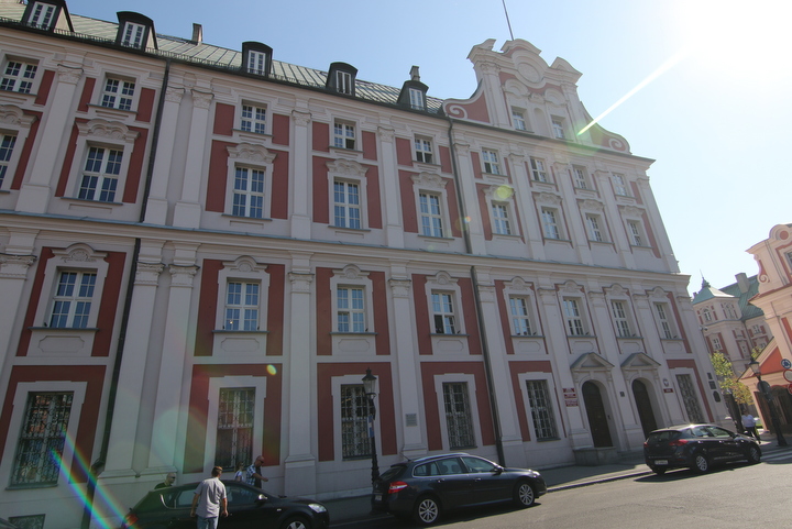 urząd miasta budynek (1) - Marcin Wesołowski