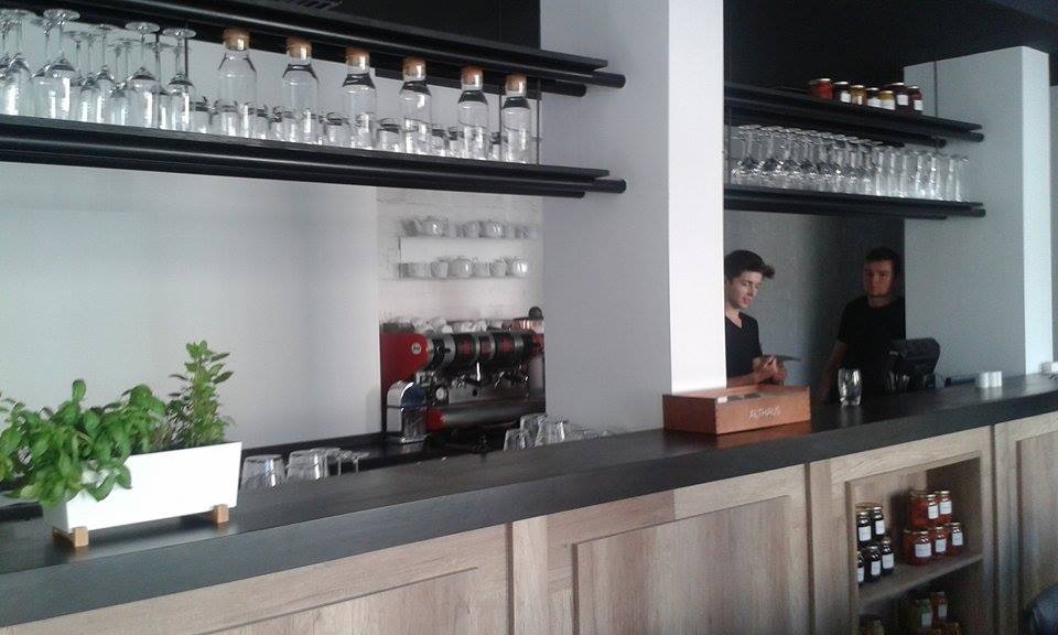 wspólny stół restauracja - Maciej Kluczka