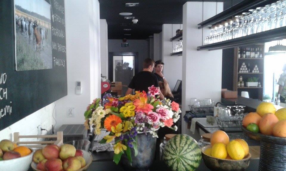 wspólny stół restauracja (3) - Maciej Kluczka