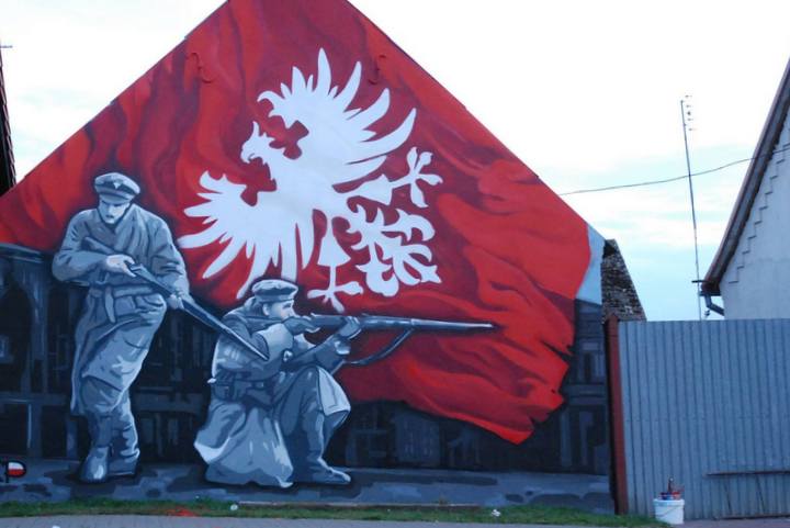 powstanczy mural chodziez - Kaczorscy Patrioci