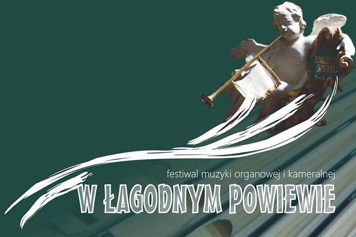 w łagodnym powiewie - W łagodnym powiewie