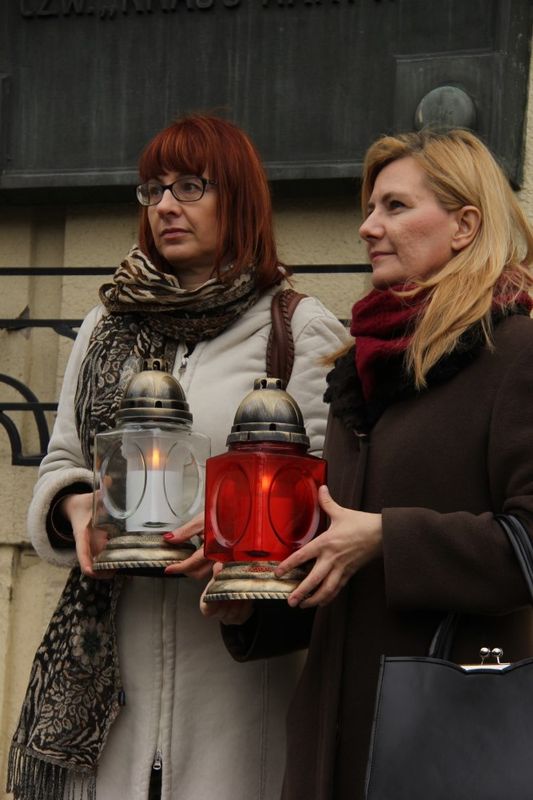 Uroczystość pod Domem Żołnierza w Poznaniu