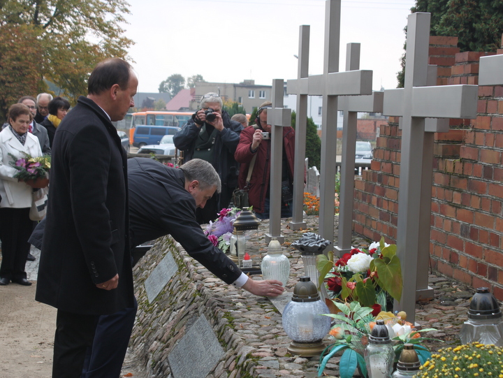 Zapal Znicz Pamięci 2015 w Książu Wielkopolskim