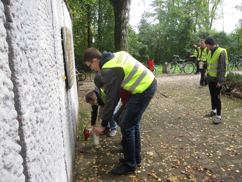 Zapal Znicz 2015 Bielnik Wolsztyn (2) - Bielnik Wolsztyn - Klub Turystyki Rowerowej 28 cali w Nowym Tomyślu