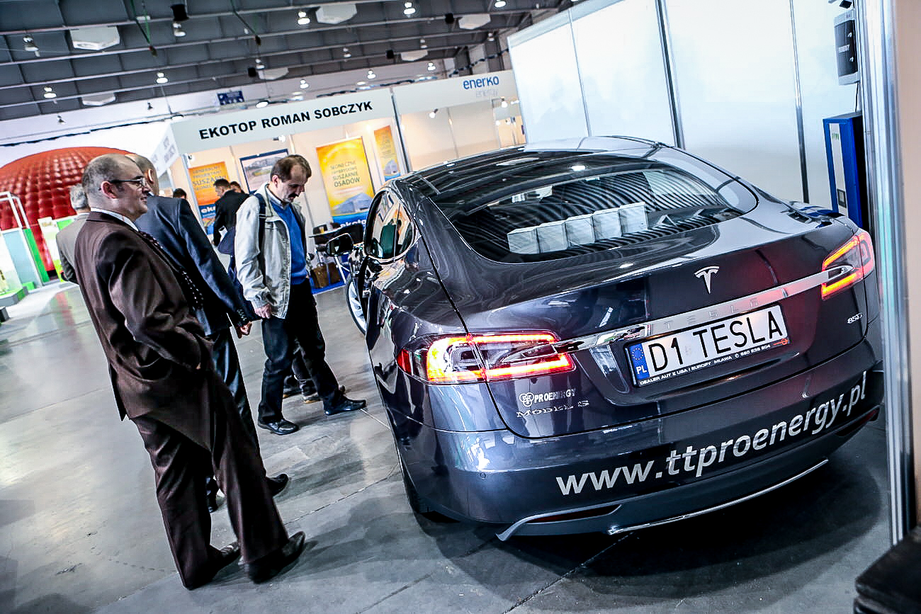 tesla d1 auto elektryczne - MTP - Pol-Eko-System