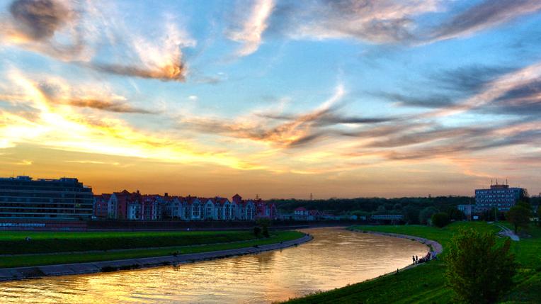 rzeka warta o zachodzie - Urząd Miasta Poznania
